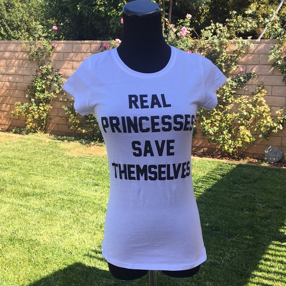 Tops - Cute! Real Princesses Save Themselves